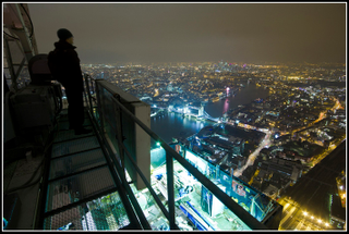 Illustration for article titled What it's like to (illegally) climb London's tallest building